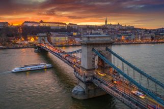 Danube river, Budapest - Day and night cruises